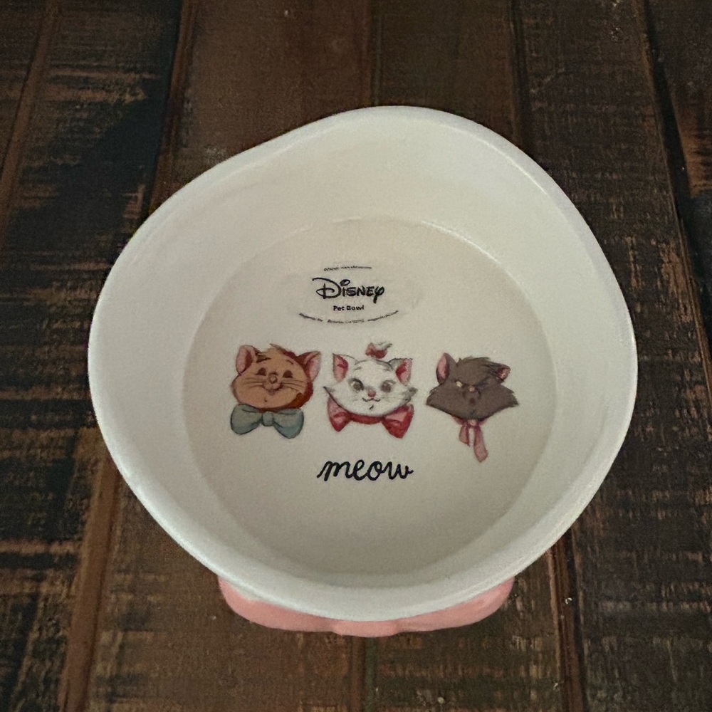 Rae Dunn Disney Arisocats MEOW Pet Bowl  Pink Bow Toulouse Marie Berlioz 5” NEW